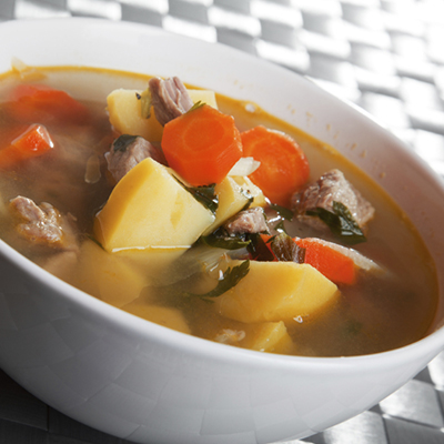 Pot-au-feu de ris de veau de grain du Québec braisés au cidre de glace du Domaine Pinacle, façon auberge St-Amour