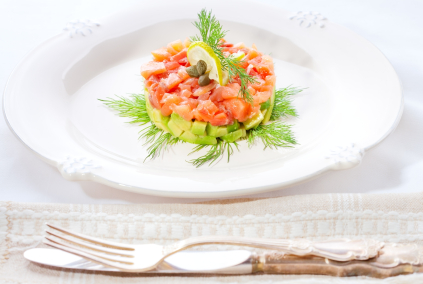 Salmon Tartare Hors D’œuvres with Capers