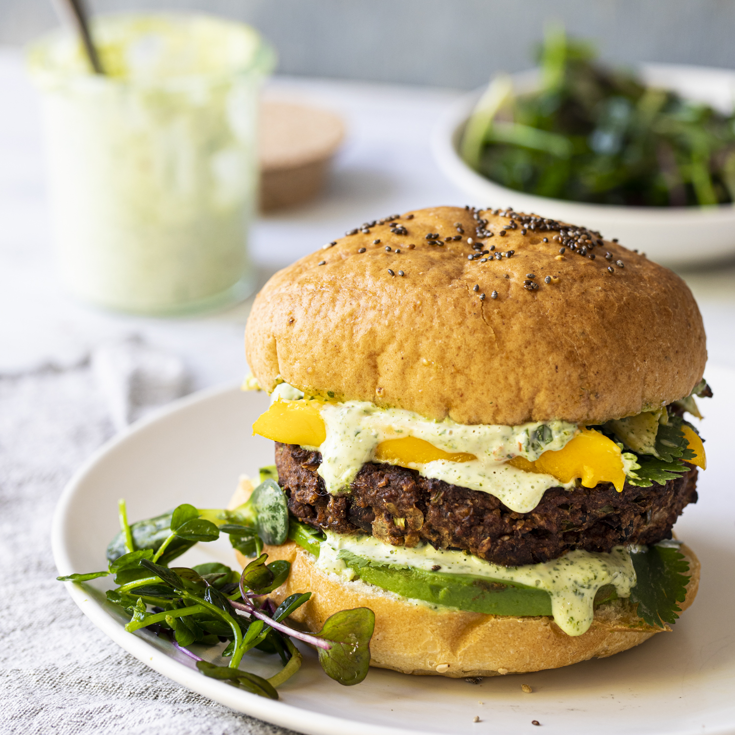 Burgers végétaliens mangue et avocat