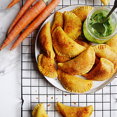 Empanadas à la carotte et aux haricots noirs