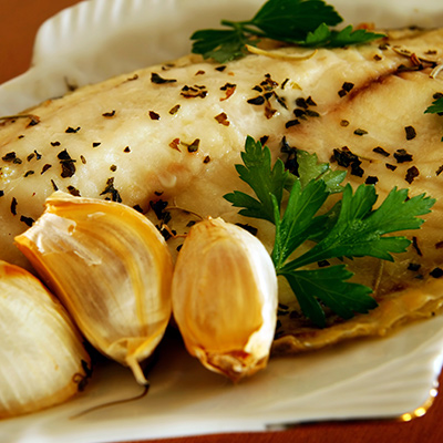 Tilapia fillets with coriander seeds