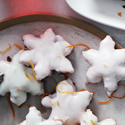 Panettone snowflake doughnuts