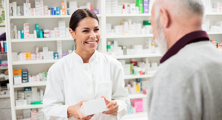 >Les pharmaciens et les pharmaciennes de l’Ontario peuvent désormais prescrire des médicaments pour des affections bénignes